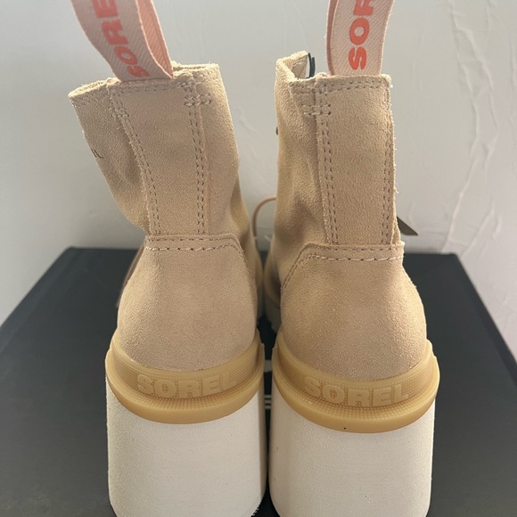 Sorel Women’s Hi-Line Waterproof Lace- Up Boots Size: 10 *Flawed* - Picture 7 of 13